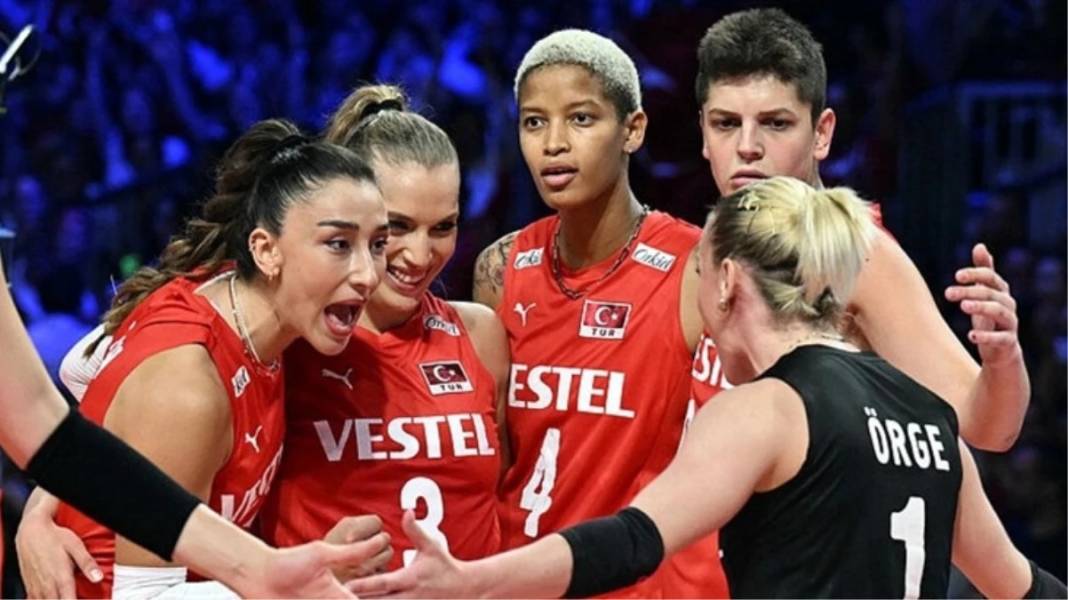 Cansu Özbay, Melissa Vargas, Zehra Güneş, Ebrar Karakurt ve Gizem Örge kararı: Filenin Sultanları hangi kanalda? 14